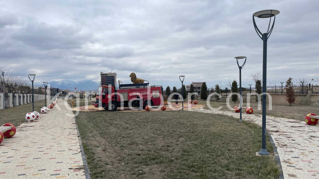 Taraftar Parkindaki Yangin Itfaiye Ekiplerince Sonduruldu5