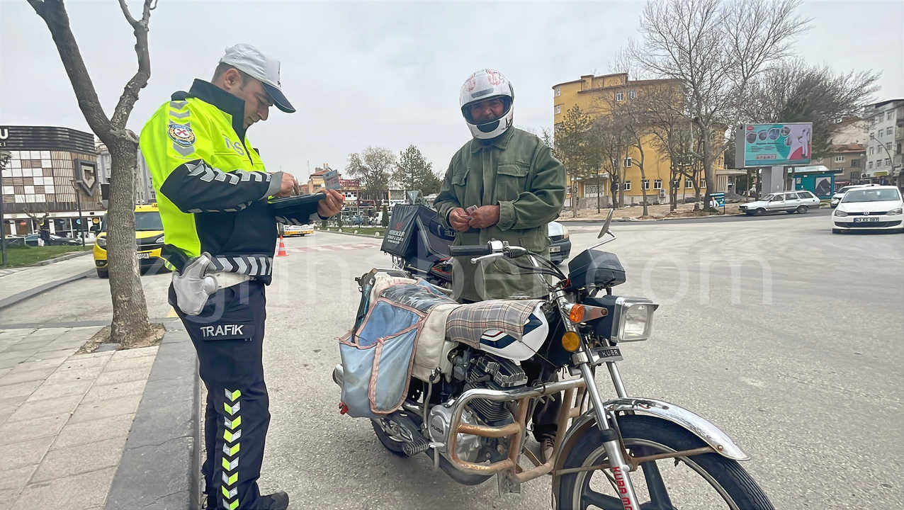 Trafik Denetimlerinde 4 Surucuye 101 Bin 219 Lira Ceza10