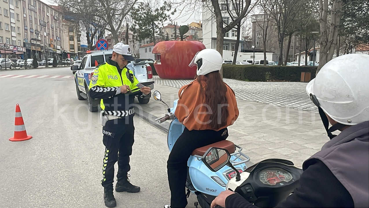 Trafik Denetimlerinde 4 Surucuye 101 Bin 219 Lira Ceza11