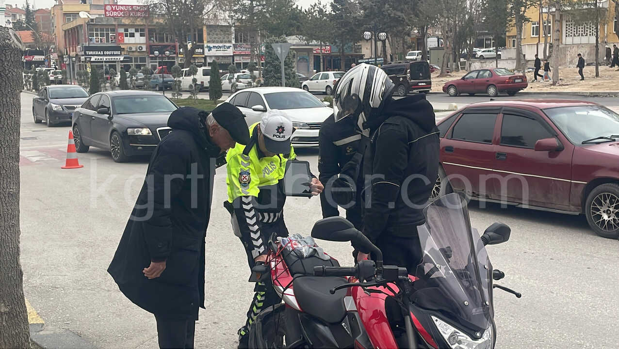 Trafik Denetimlerinde 4 Surucuye 101 Bin 219 Lira Ceza12