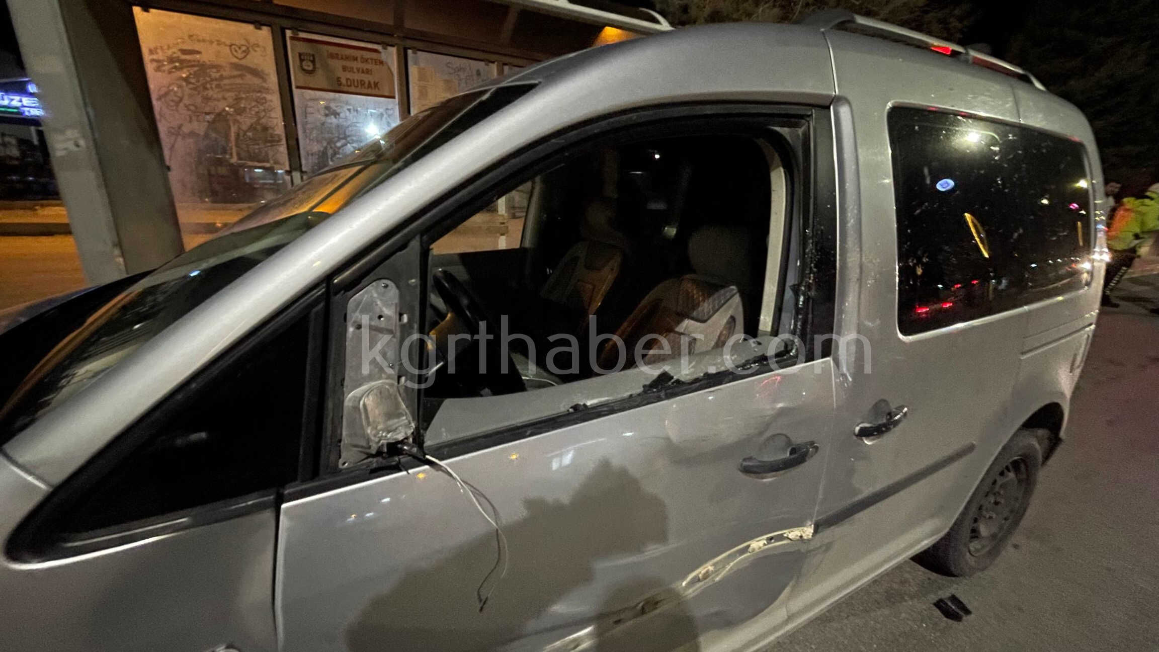 Universite Ogrencilerinin Korkulu Ruyasi Olan Caddede Yine Kaza 1 Agir Yarali10