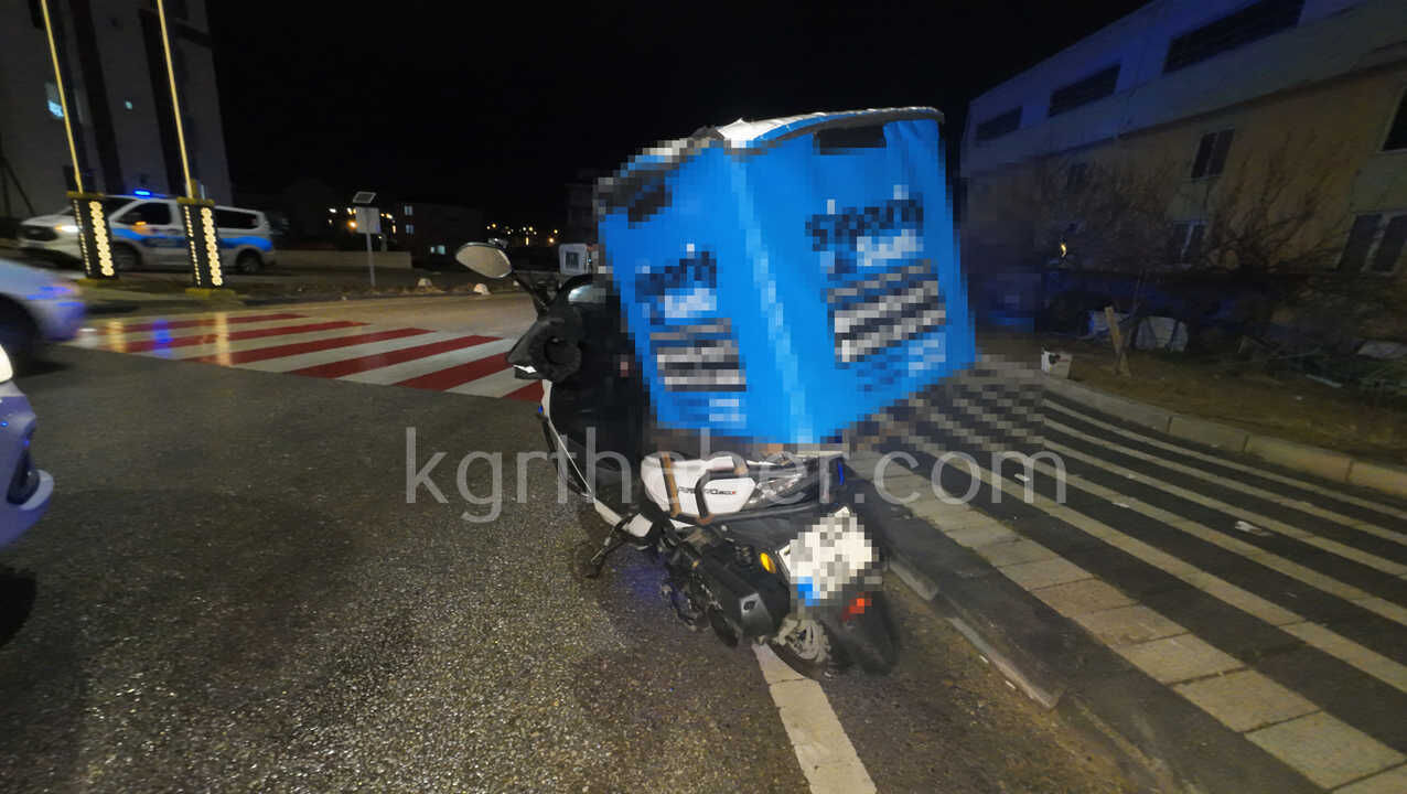 Yagisli Havada Kontrolden Cikan Motosiklet Devrildi 1 Yarali1