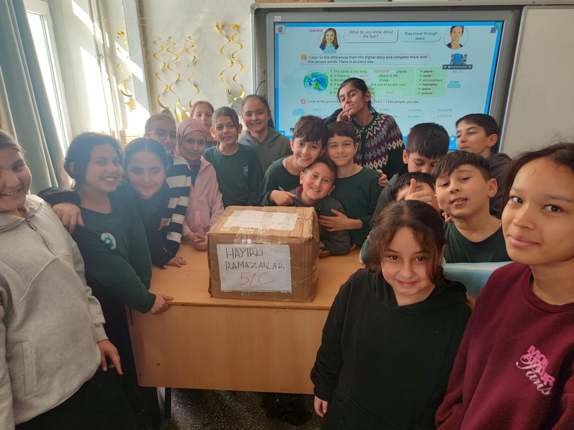 Yunus Emre Ortaokulu Ogrencilerinden Ramazan Dayanismasi (5)