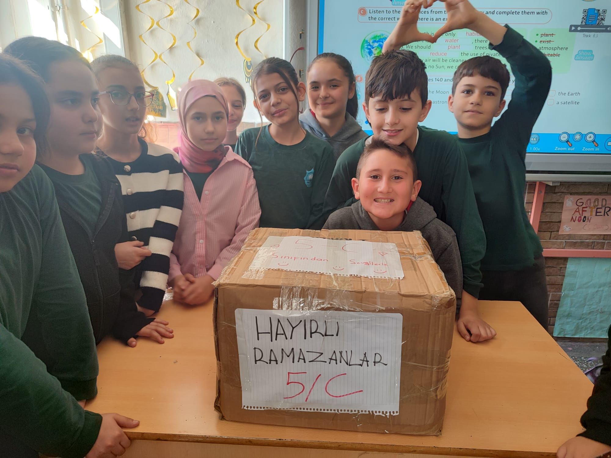 Yunus Emre Ortaokulu Ogrencilerinden Ramazan Dayanismasi (7)