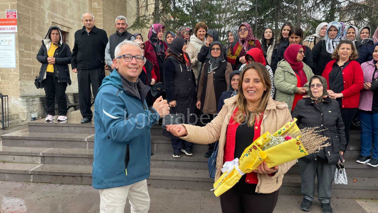 Alanyali Turist Kafilesi Yagmura Ragmen Karamani Gezdi2