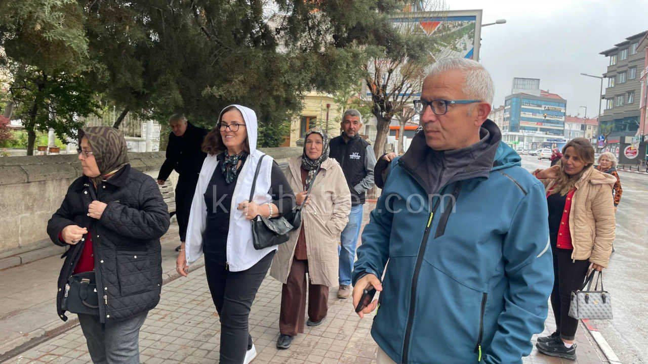 Alanyali Turist Kafilesi Yagmura Ragmen Karamani Gezdi7