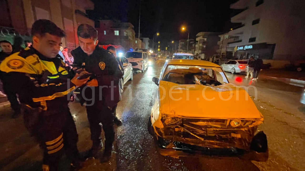 Alkollu Surucu Trafik Isigindaki Araca Carpti 1 Yarali6