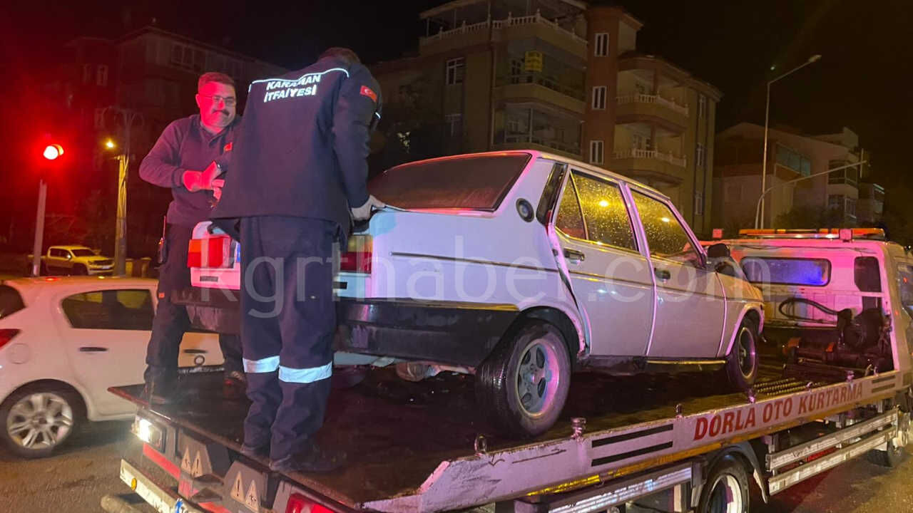 Alkollu Surucu Trafik Isigindaki Araca Carpti 1 Yarali9