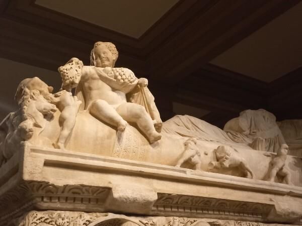 Antik Dunyanin Dev Eseri Karamanda Dunyanin En Agir Lahdi Ayrancida (1)