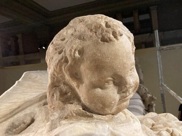 Antik Dunyanin Dev Eseri Karamanda Dunyanin En Agir Lahdi Ayrancida (4)