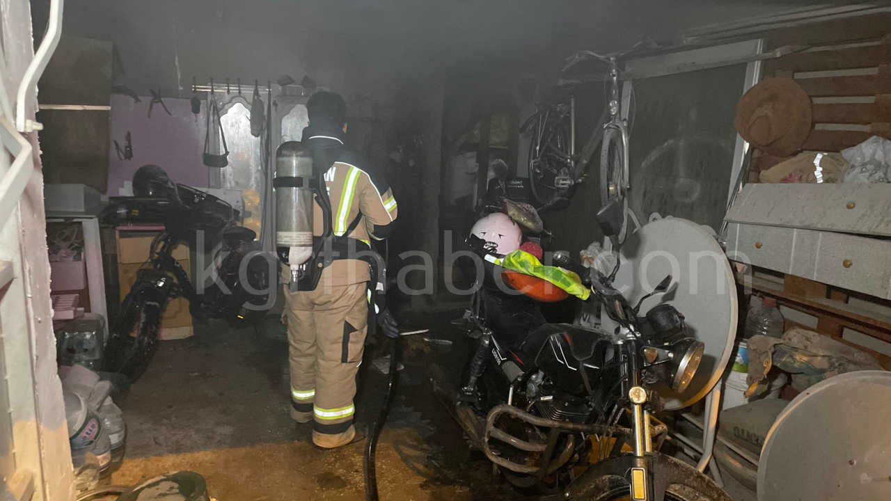 Bodrum Katindaki Prizden Cikan Yangini Itfaiye Sondurdu5