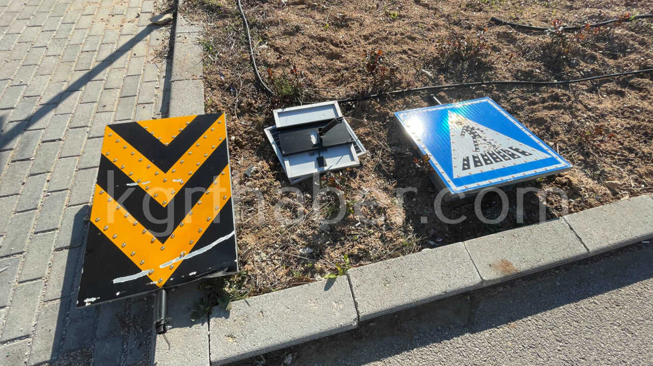 Iki Aracin Carpistigi Kazada Ortalik Savas Alanina Dondu7