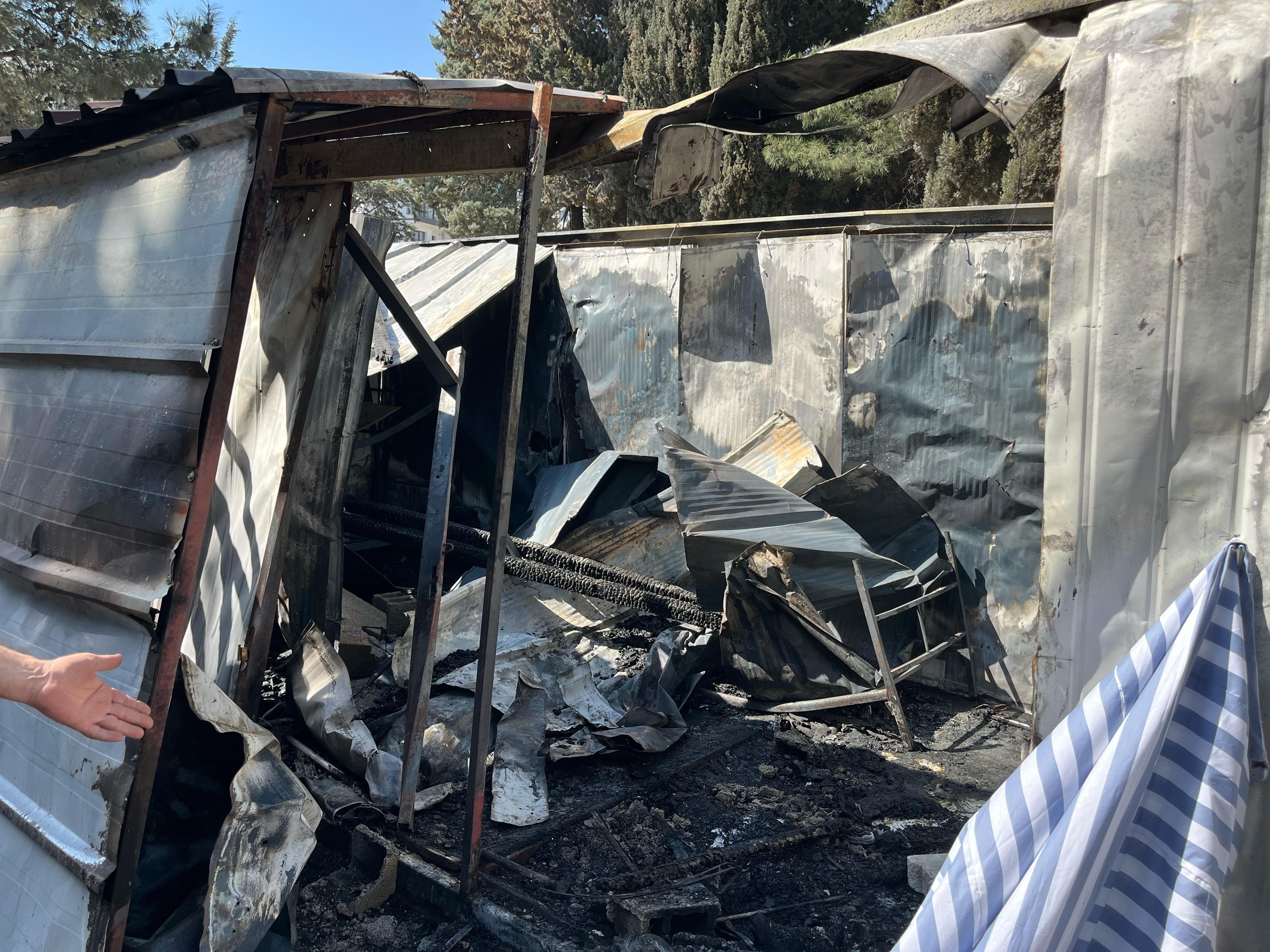 Ilk Isinin 4Uncu Gununde 19 Yasindaki Isci Yakilarak Olduruldu (3)