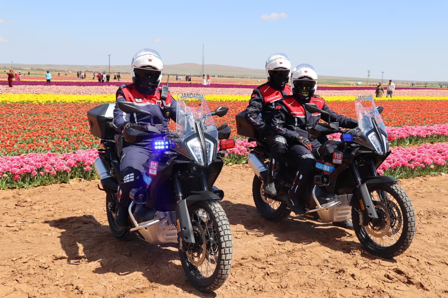 Jandarma Ekipleri Huzur Icin Sahadaydi (2)