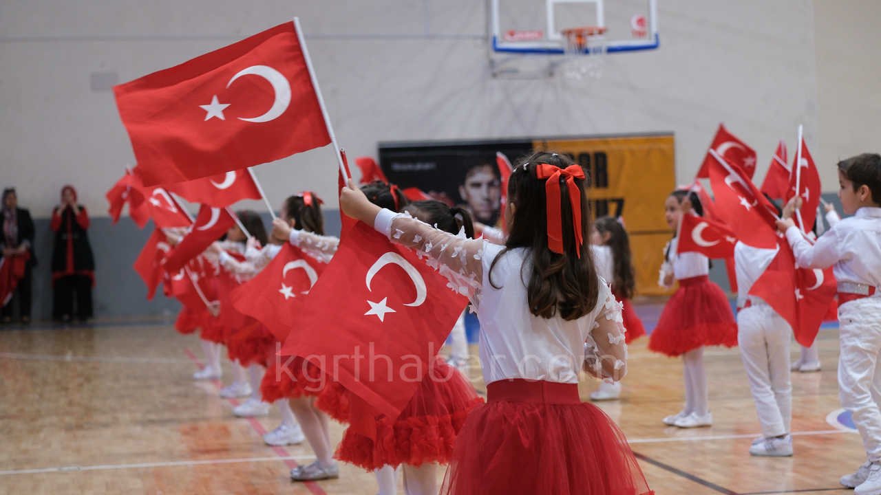 Karamanda 23 Nisan Coskusu Renkli Goruntuler Ortaya Cikti10-2