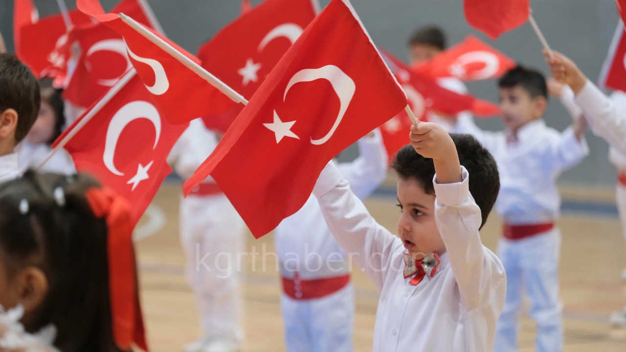 Karamanda 23 Nisan Coskusu Renkli Goruntuler Ortaya Cikti11-2