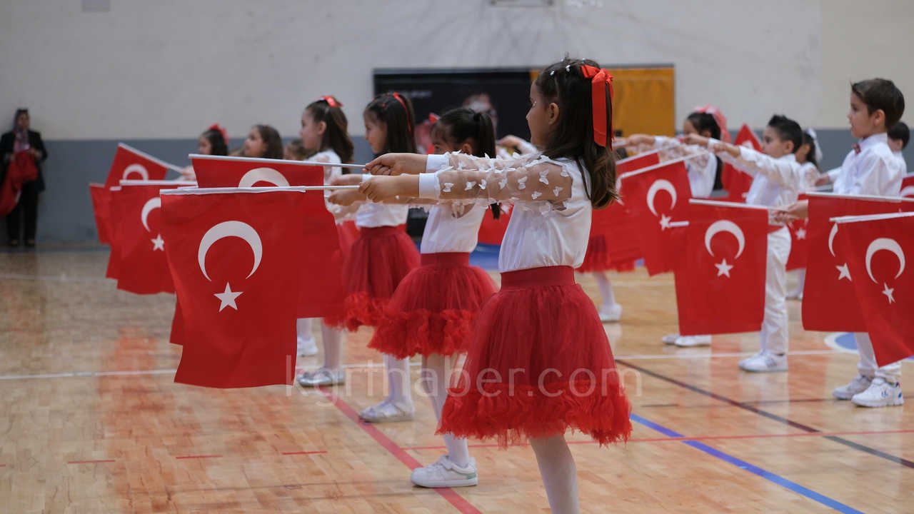 Karamanda 23 Nisan Coskusu Renkli Goruntuler Ortaya Cikti13-2