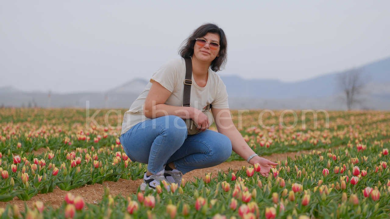 Karamanda 250 Bin Ziyaretci Beklenen Lale Tarlasinda Dogum Gunu Surprizi14