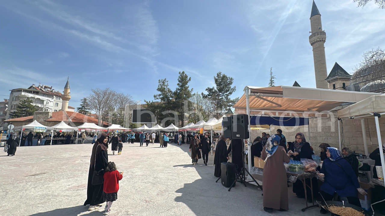 Karamanda Evlenecek Genclere Hayir Carsisi Destegi0