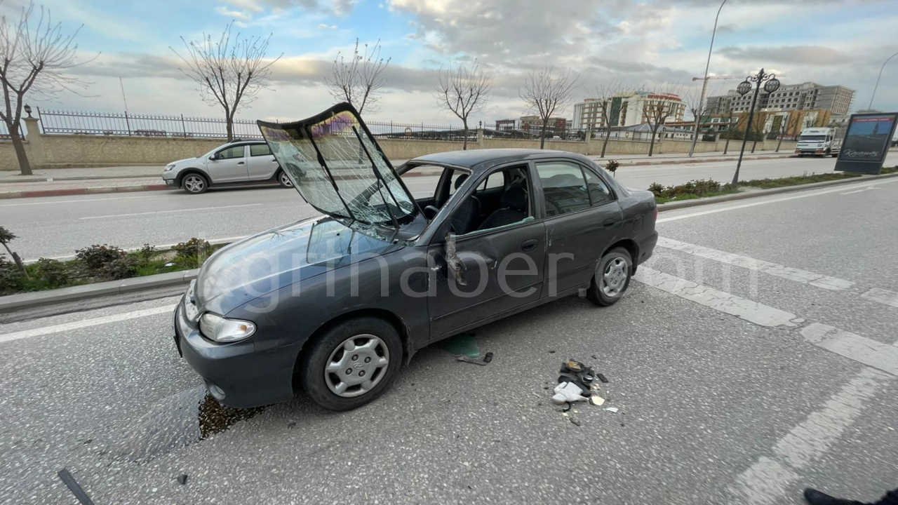 Karamanda Hastane Yolunda Kaza 1 Yarali5