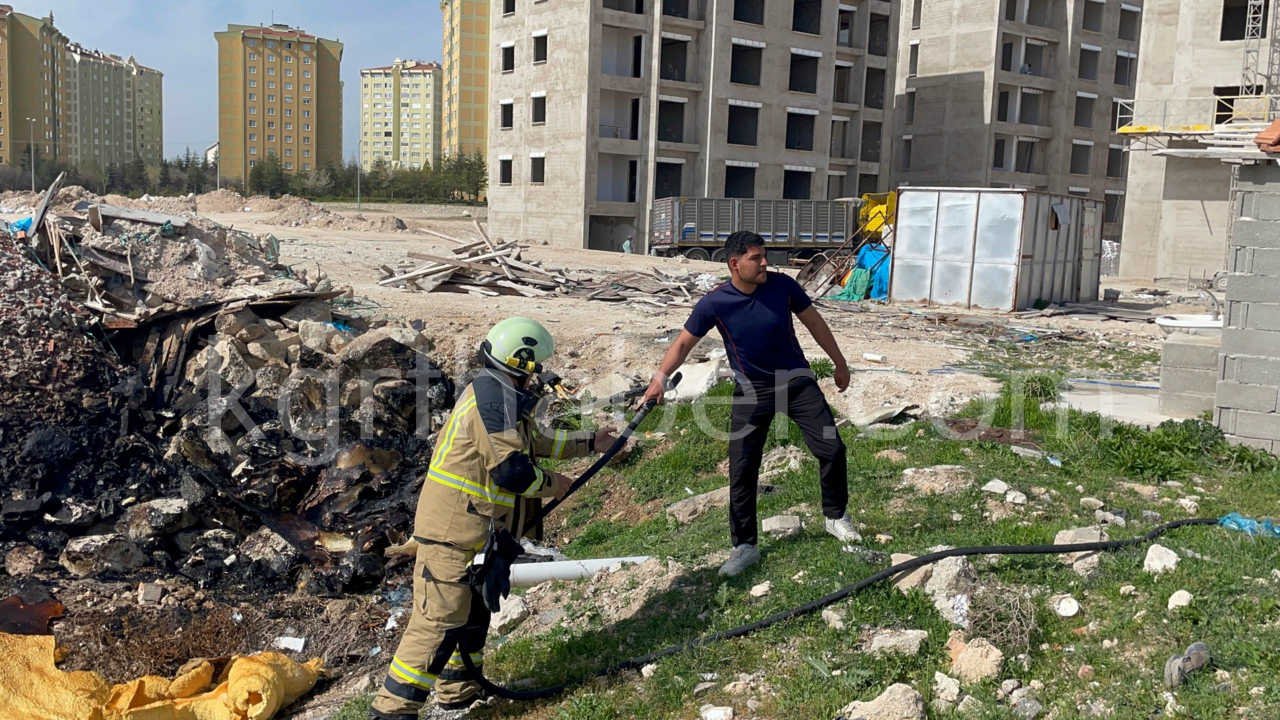 Karamanda Insaat Alaninda Korkutan Yangin3