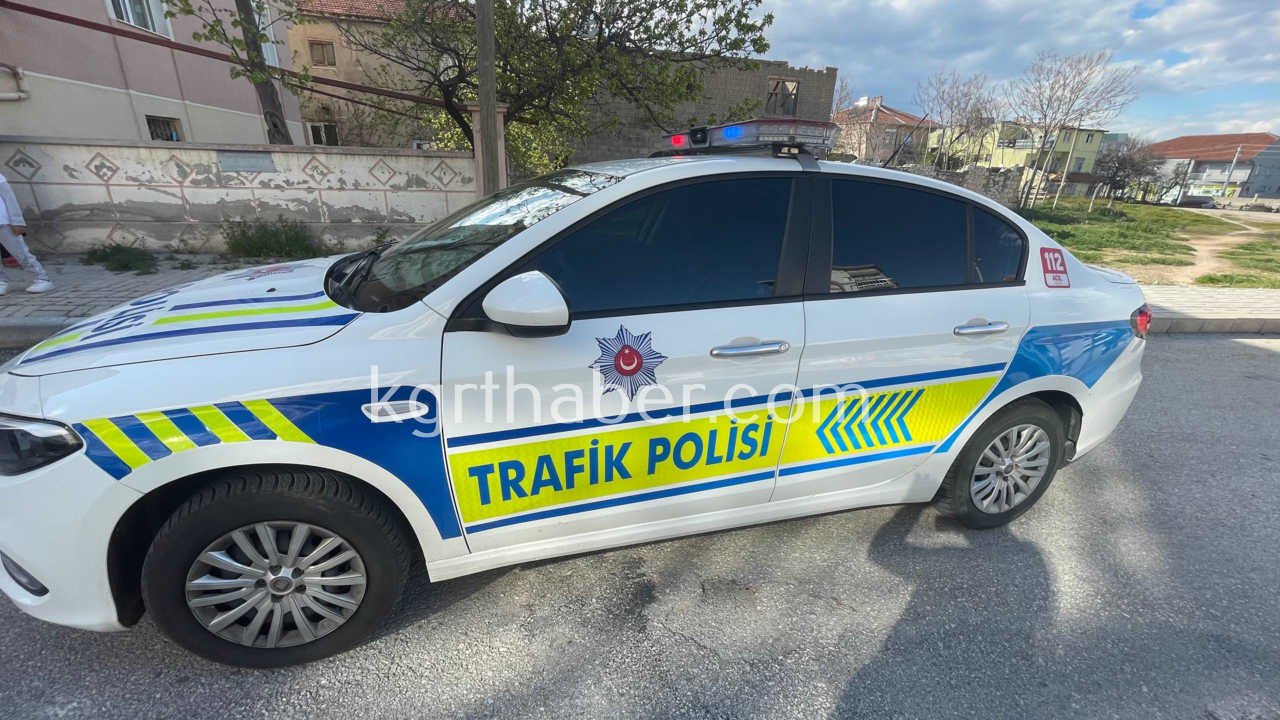 Karamanda Kontrolden Cikan Motosiklet 50 Metre Suruklendi 1 Yarali6