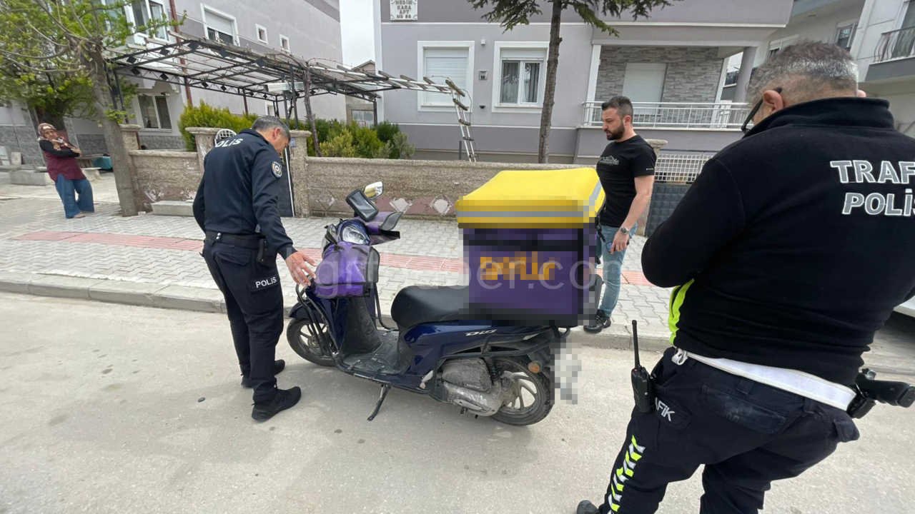 Karamanda Otomobille Motokurye Carpisti 1 Yarali3