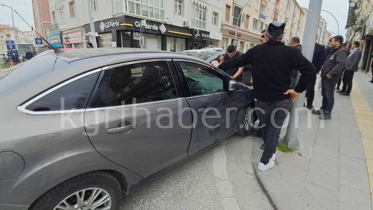 Karamanda Para Nakli Araci Ile Otomobil Carpisti6