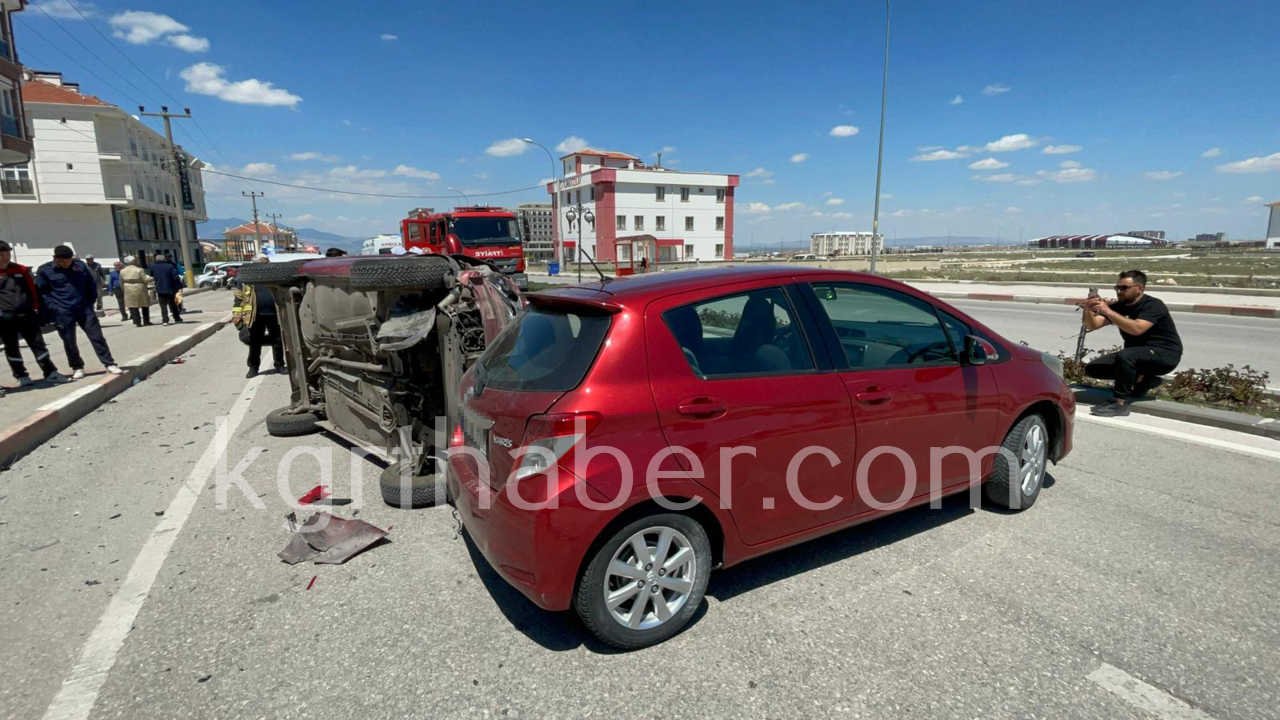 Karamanda Park Halindeki Araca Carpan Otomobil Devrildi 1 Yarali1