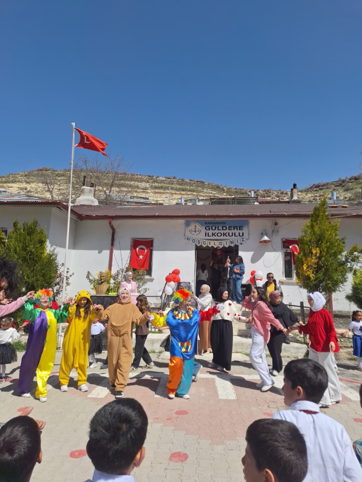 Kultur Sanat Gezi Kulubu Koyde 23 Nisan Coskusu Yasatti (1)