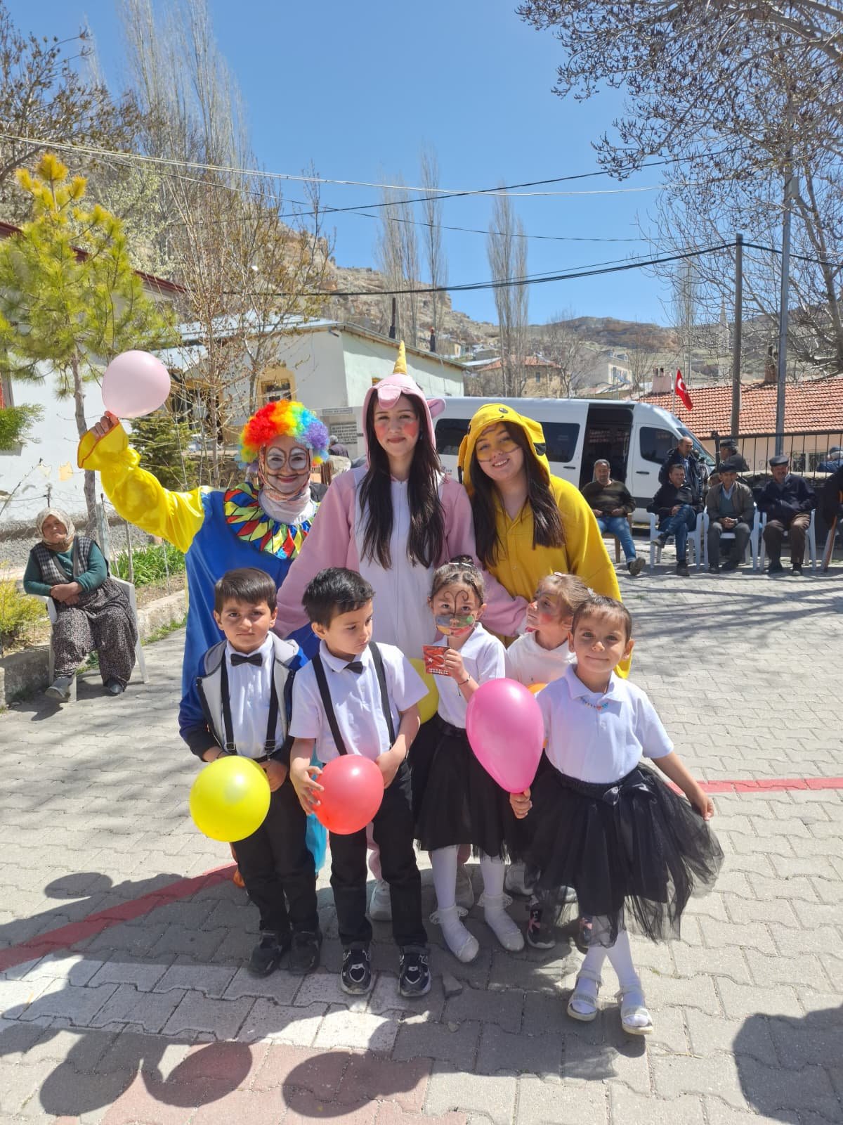 Kultur Sanat Gezi Kulubu Koyde 23 Nisan Coskusu Yasatti (5)