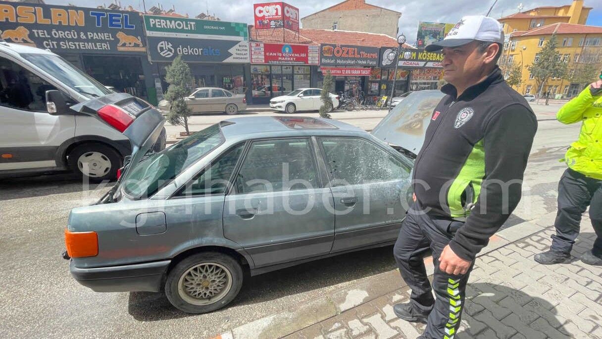 Otomobildeki Yangini Cevredeki Esnaf Sondurdu0