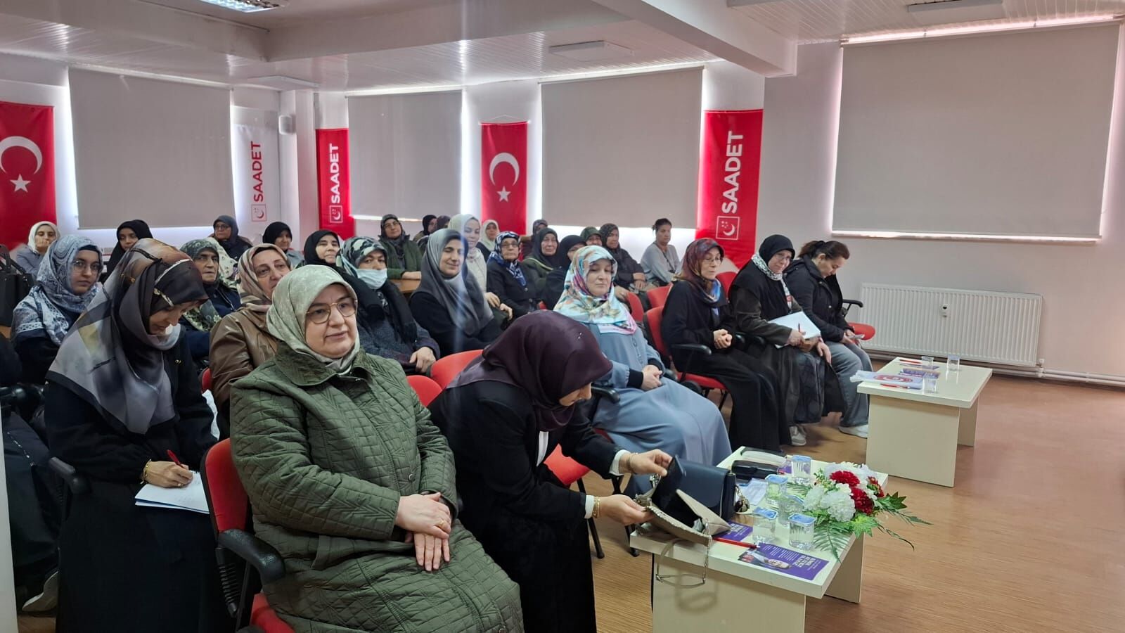 Saadet Partisi Karamanda Gur Sesle Haykirdi Kadin Icin Adalet Toplum Icin Huzur (2)