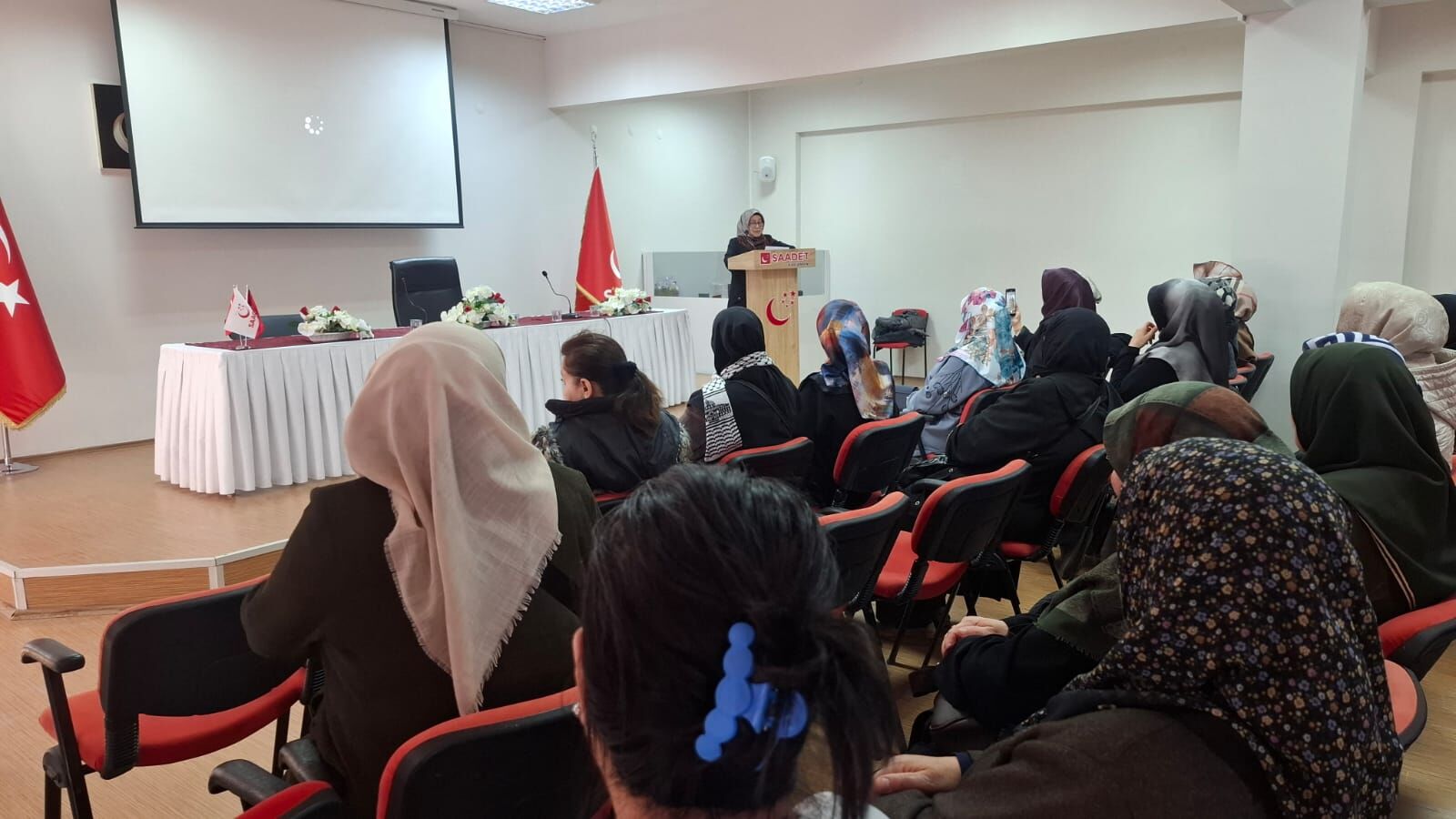 Saadet Partisi Karamanda Gur Sesle Haykirdi Kadin Icin Adalet Toplum Icin Huzur (3)