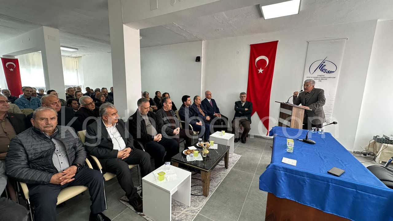 Sair Ve Yazarlar Karamanda Tek Cati Altinda Toplandi9