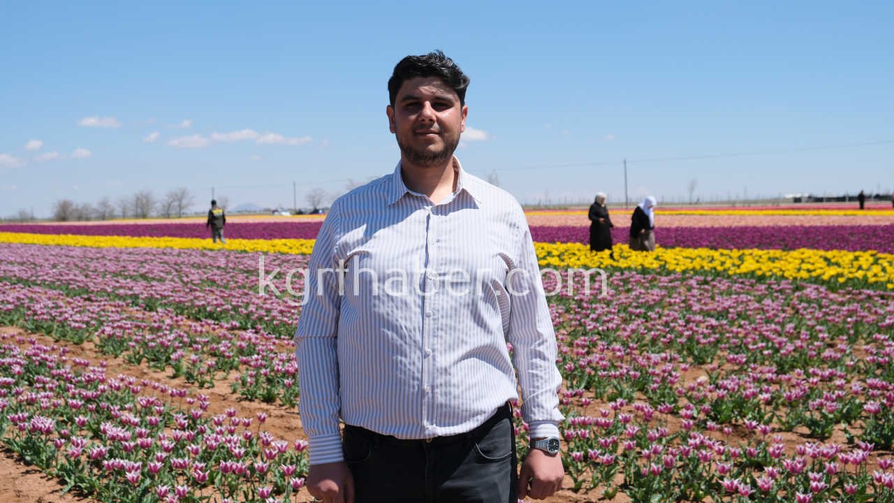 Vali Cicek Ve Il Protokolu Lale Tarlasini Gezdi11