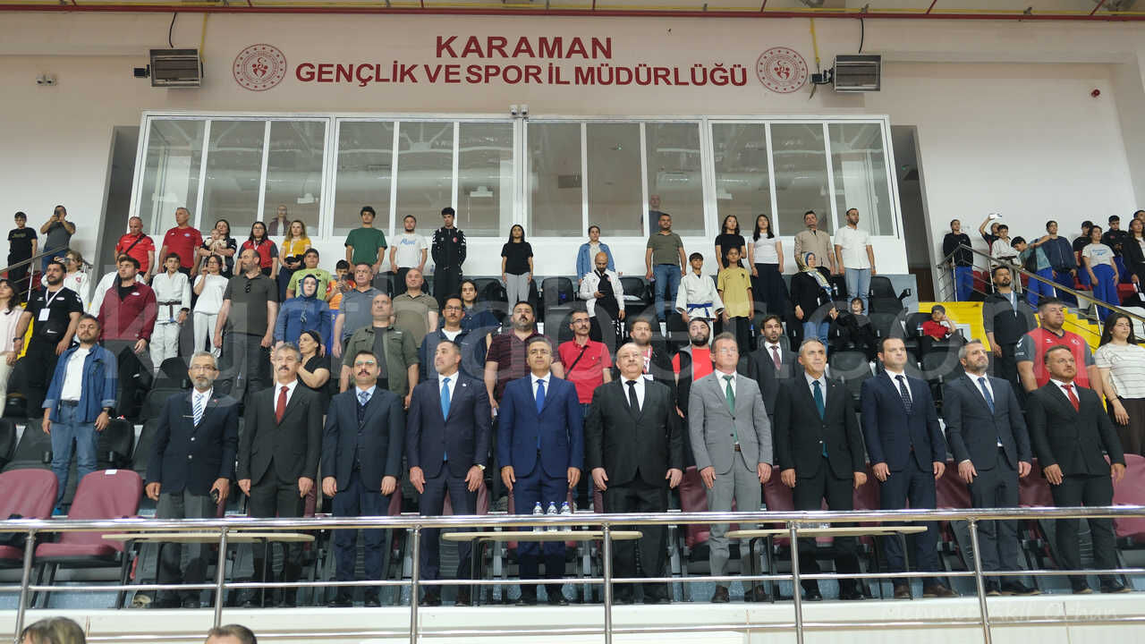 71 Ilden 1365 Sporcu Turk Dil Bayrami Icin Karamanda Bulustu1