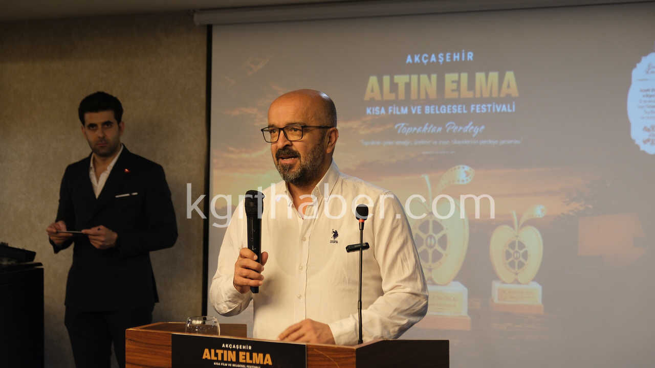 Akcasehirde Altin Elma Film Festivali Icin Geri Sayim Basladi Onur Konugu Turkan Soray2