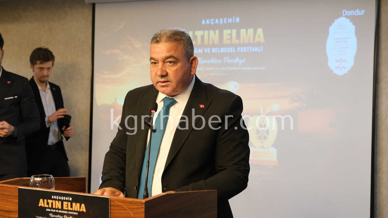 Akcasehirde Altin Elma Film Festivali Icin Geri Sayim Basladi Onur Konugu Turkan Soray5