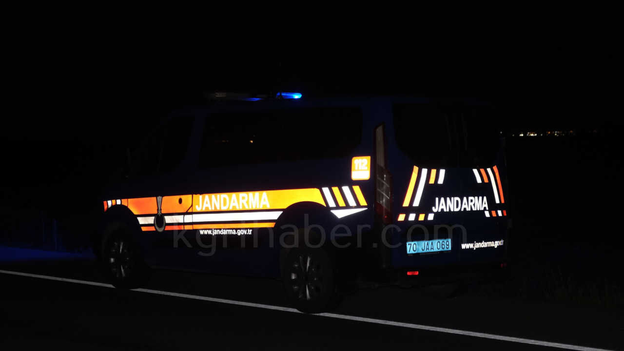 Bariyerlere Carparak 100 Metre Suruklenen Tir Refuje Dustu 1 Yarali1