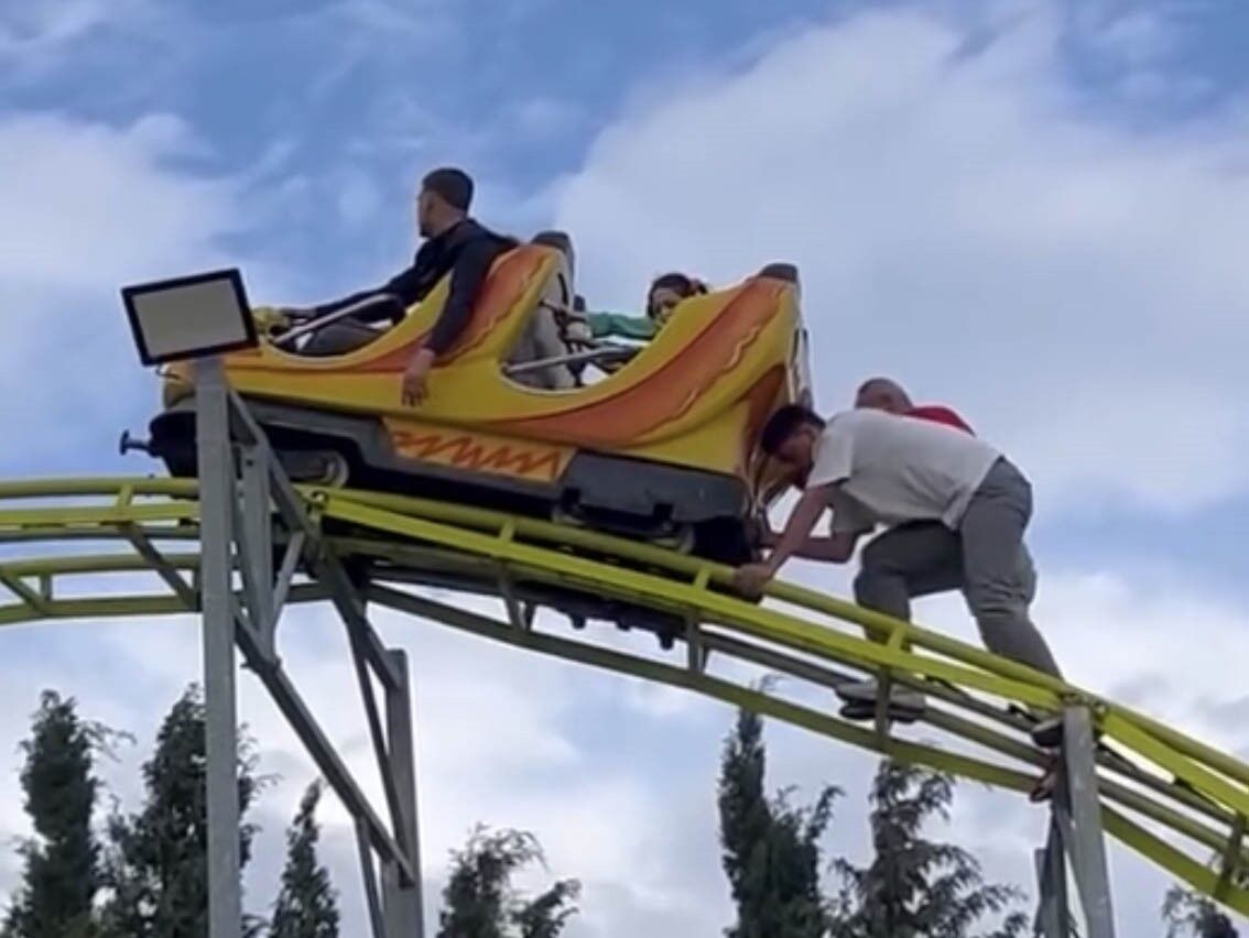 Bayram Eglencesi Kabusa Dondu Vatandaslar Havada Asili Kaldi (1)