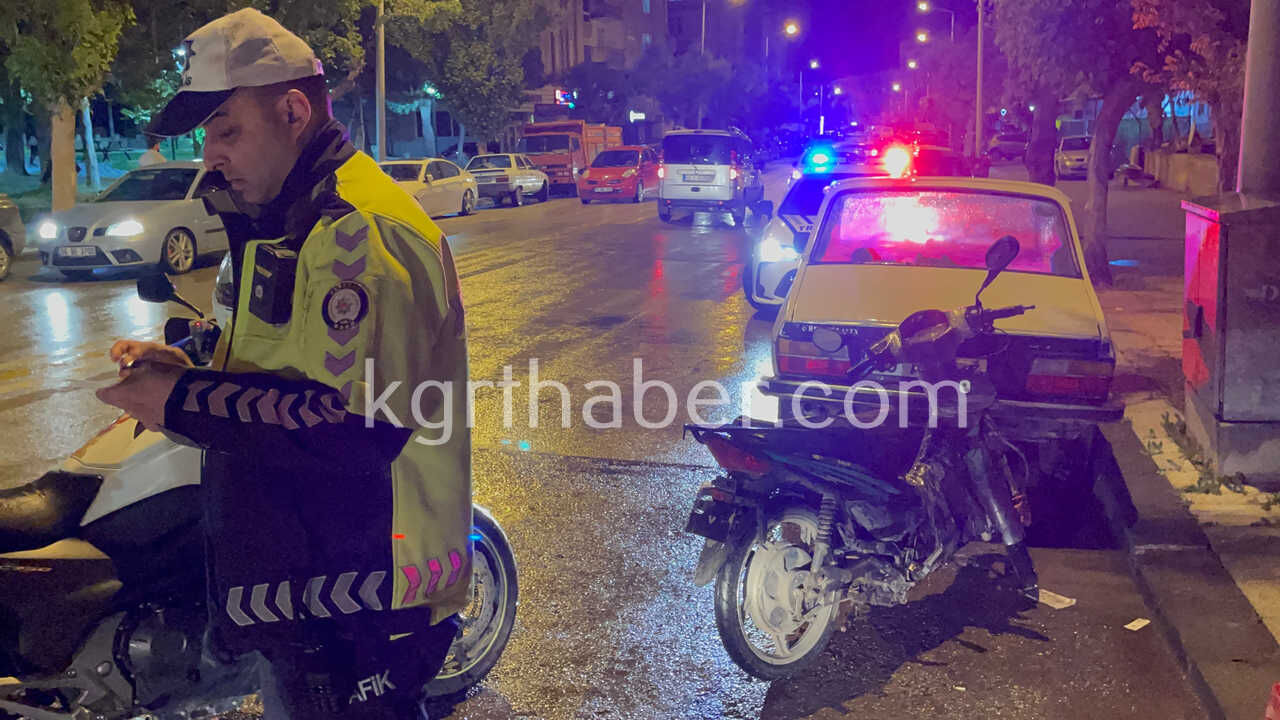 Elektrikli Bisikletin Carptigi Yaya Yaralandi Surucunun Aracindan Musta Cikti1