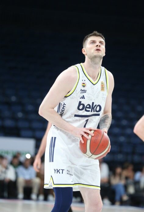 Fenerbahce Yari Finalde Eroksporu Farkli Maglup Etti (3)