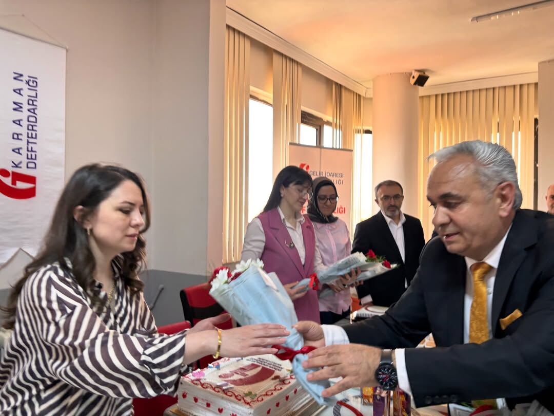 Karaman Defterdarliginda Kadinlar Ve Anneler Gunu Unutulmadi (6)