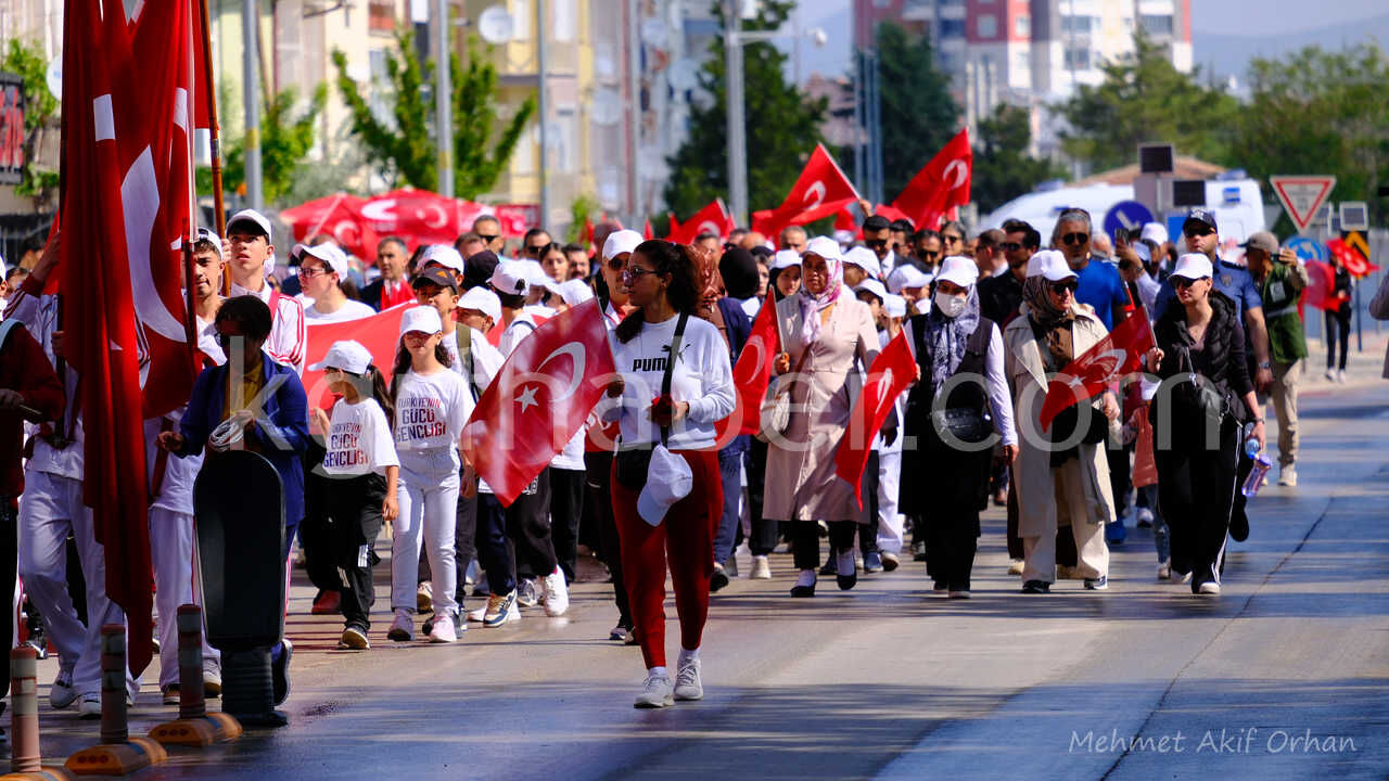 Karamanda 19 Mayis Coskuyla Kutlandi0