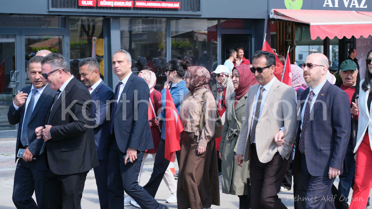 Karamanda 19 Mayis Coskuyla Kutlandi1