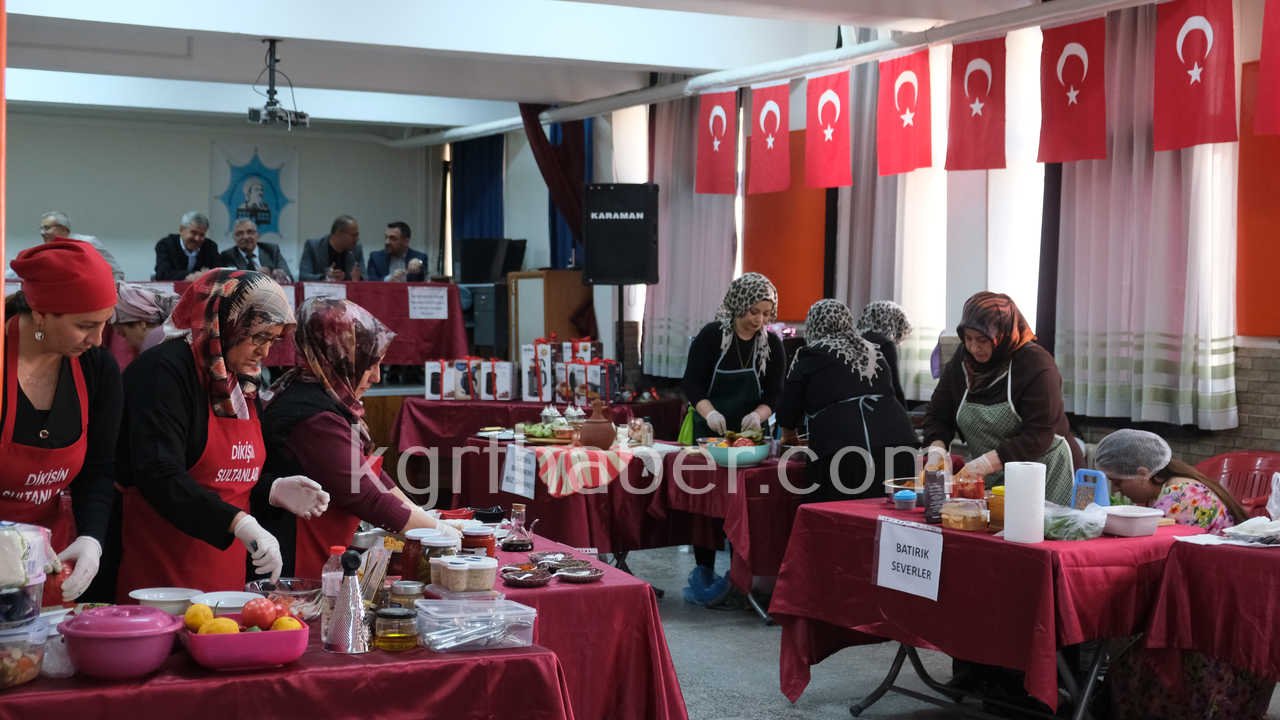 Karamanda Anneler Gunune Ozel Batirik Yarismasi13