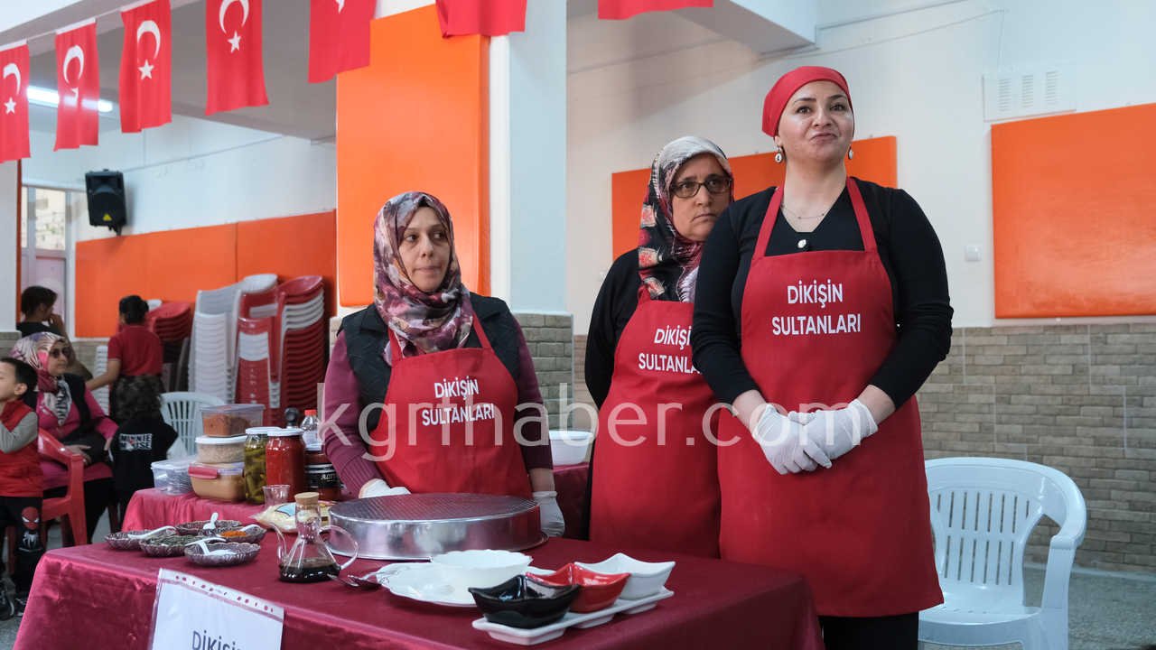 Karamanda Anneler Gunune Ozel Batirik Yarismasi5
