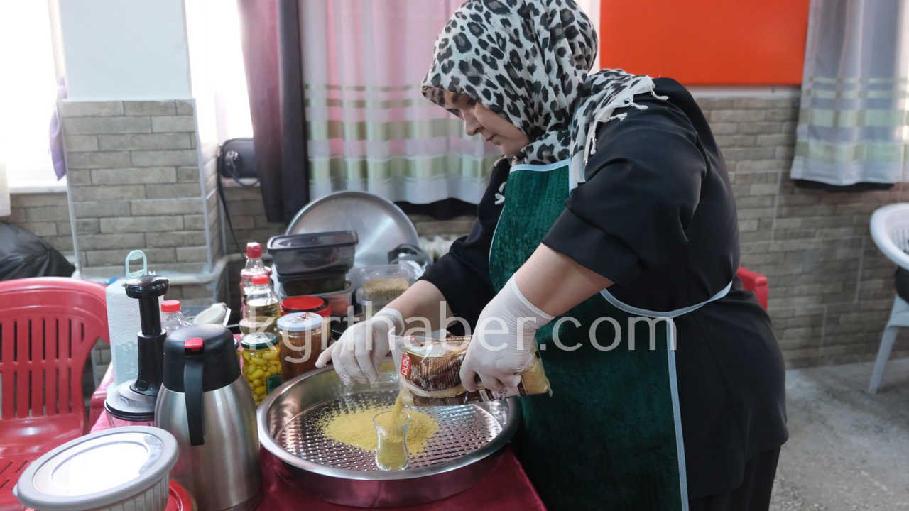 Karamanda Anneler Gunune Ozel Batirik Yarismasi6