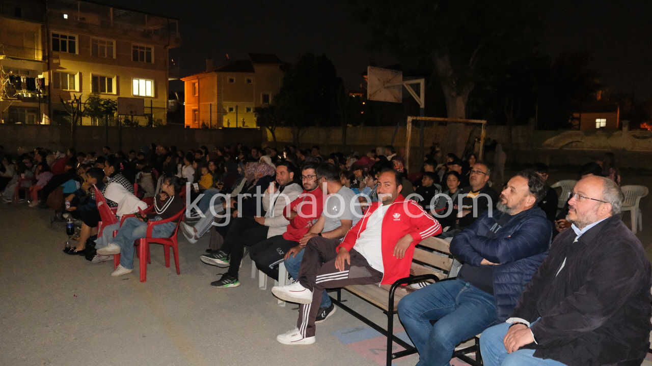 Karamanda Bir Ilk Ogrenciler Acik Hava Sinemasinda Bulustu7